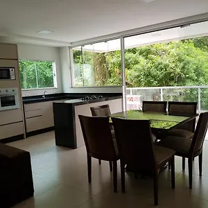 Apartamento Sc 200 Metros Da Praia, Bombinhas